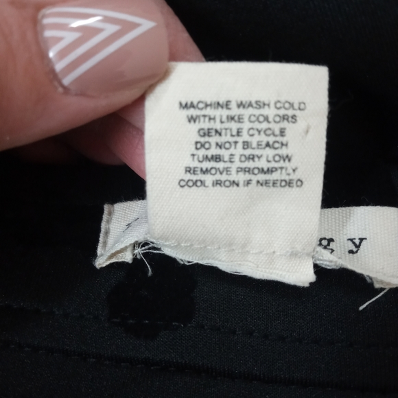 Black Velvet Floral Retrology Mid High Rise Pants - Picture 9 of 9